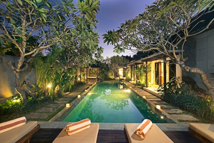 Seminyak Villas for Rent: The Perfect Place for Quiet Time and Tropical Experience