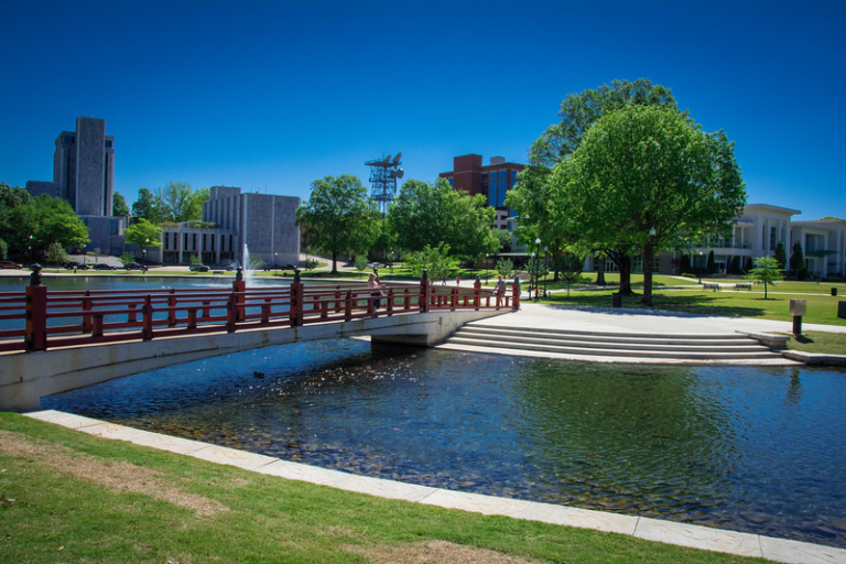 Five Touristy Things in Huntsville you should do at least once - zany