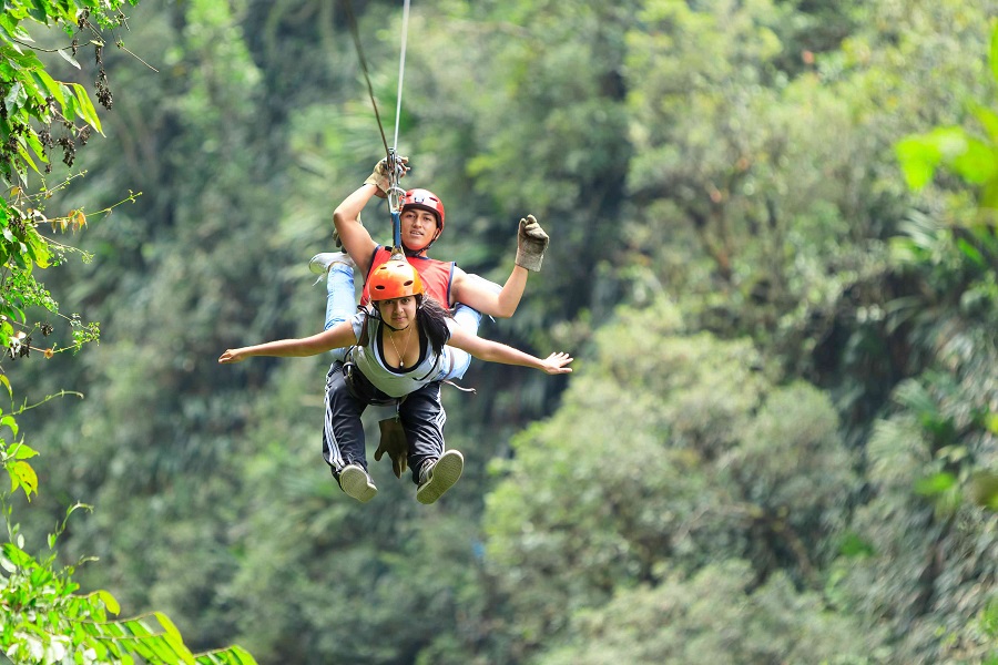 CONSIDERATIONS YOU SHOULD MAKE BEFORE YOU GO ZIPLINING