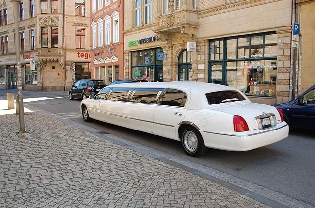 Why Choose Limo Services for Your Next Family Vacation?