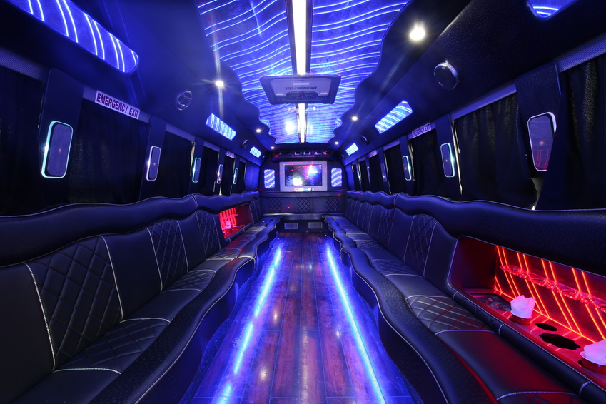 Benefits of Renting a Party Bus